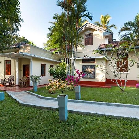 Chandra Villa Ayurveda Resort Бентота Екстериор снимка